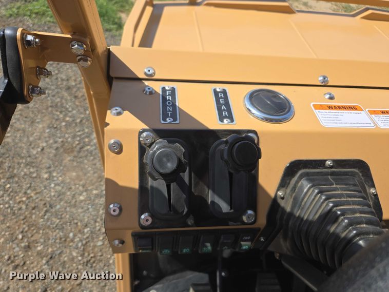 image for item EC1060 2023 Tuatara 1000 EFI-2 utility vehicle