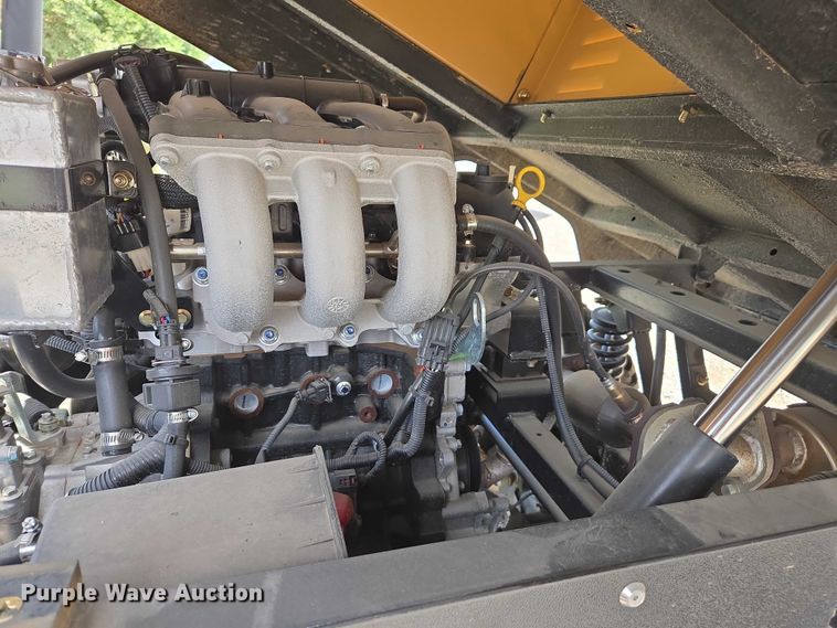 image for item EC1061 2022 Tuatara 1000EFI utility vehicle