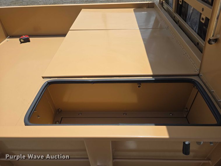 image for item EC1064 2023 Tuatara 1000 EFI-2 utility vehicle