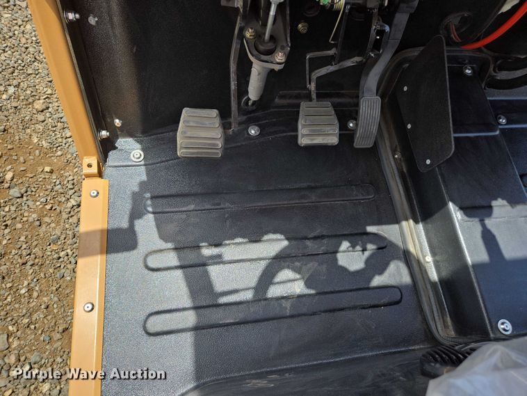 image for item EC1064 2023 Tuatara 1000 EFI-2 utility vehicle