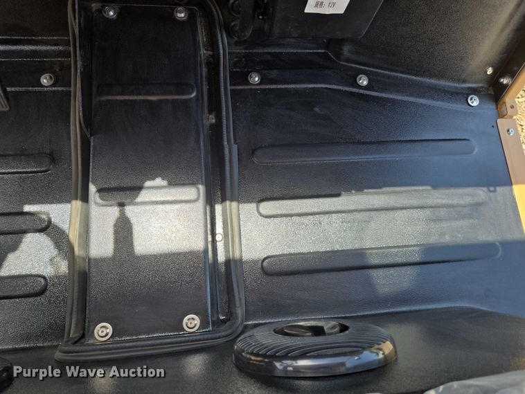 image for item EC1064 2023 Tuatara 1000 EFI-2 utility vehicle