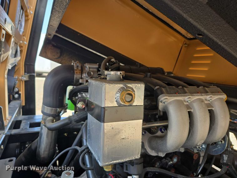 image for item EC1064 2023 Tuatara 1000 EFI-2 utility vehicle