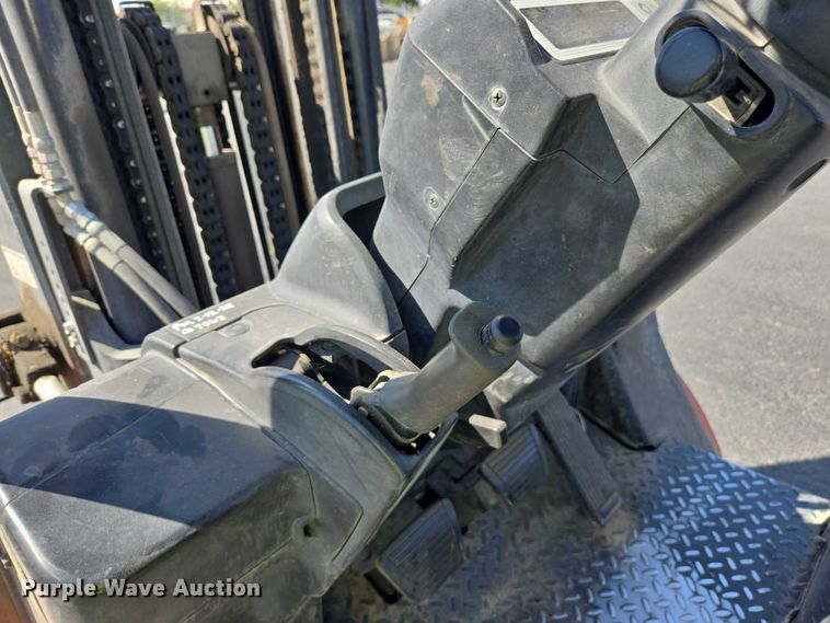 image for item EC1066 2015 UniCarriers PF60 forklift