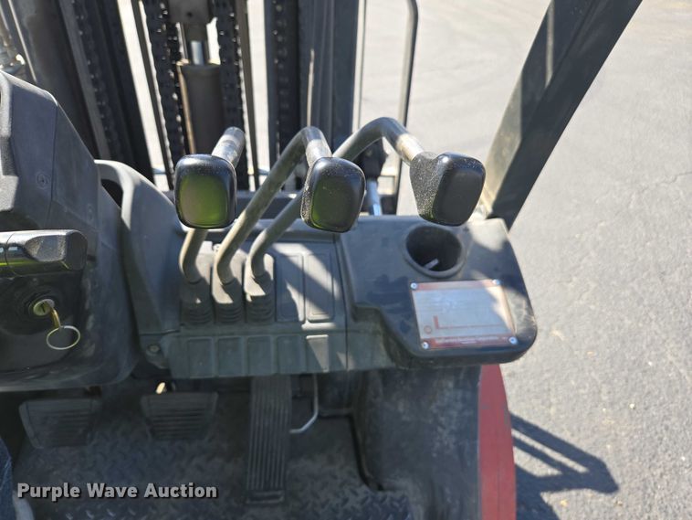 image for item EC1066 2015 UniCarriers PF60 forklift