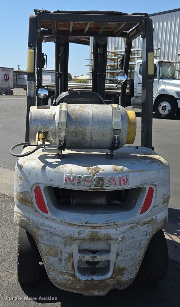 image for item EC1067 2010 Nissan PF60 forklift