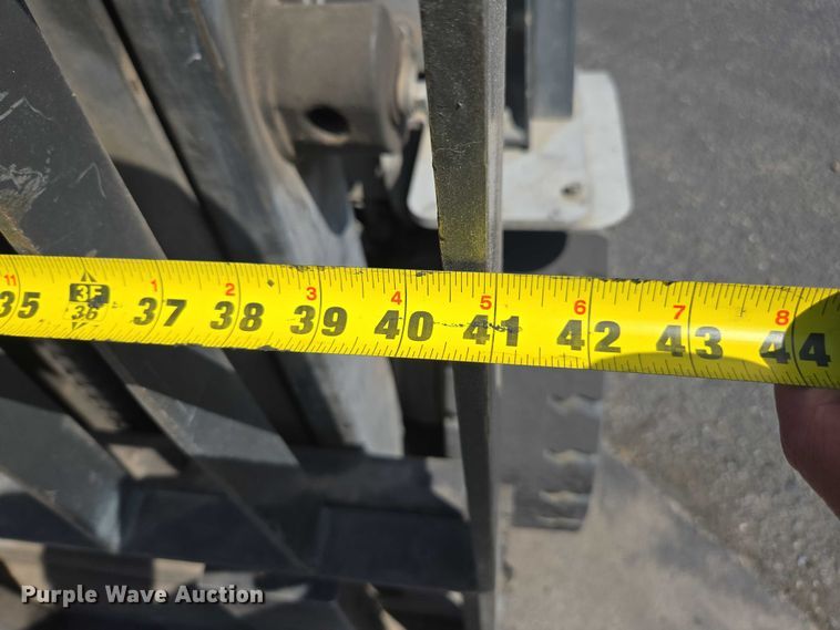 image for item EC1067 2010 Nissan PF60 forklift