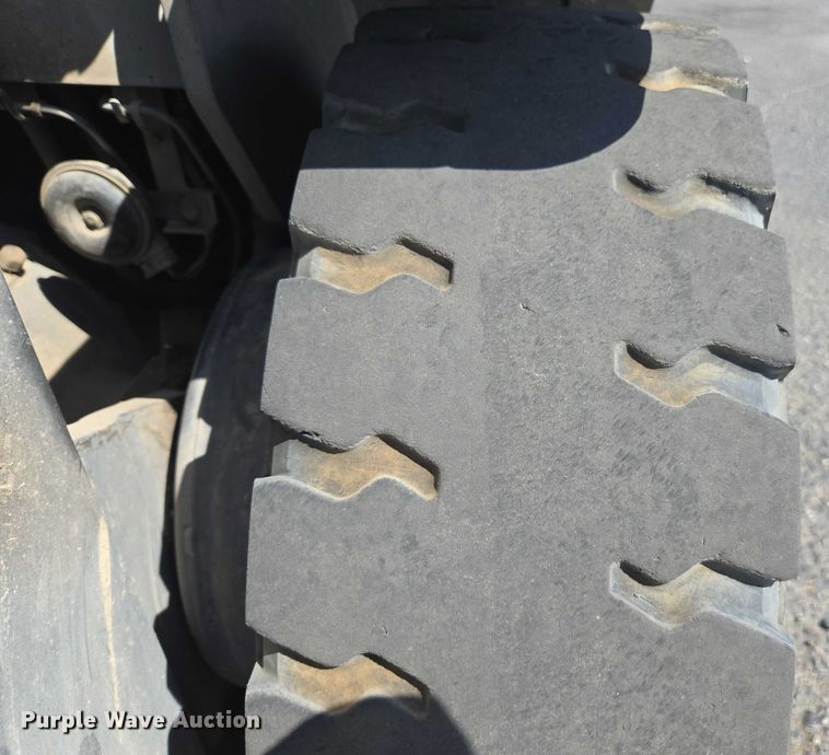 image for item EC1067 2010 Nissan PF60 forklift