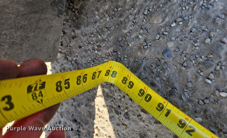 image for item EC1068 2017 UniCarriers CFS40 forklift