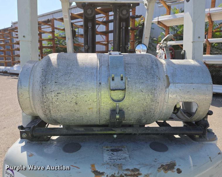 image for item EC1069 2017 UniCarriers CFS40 forklift