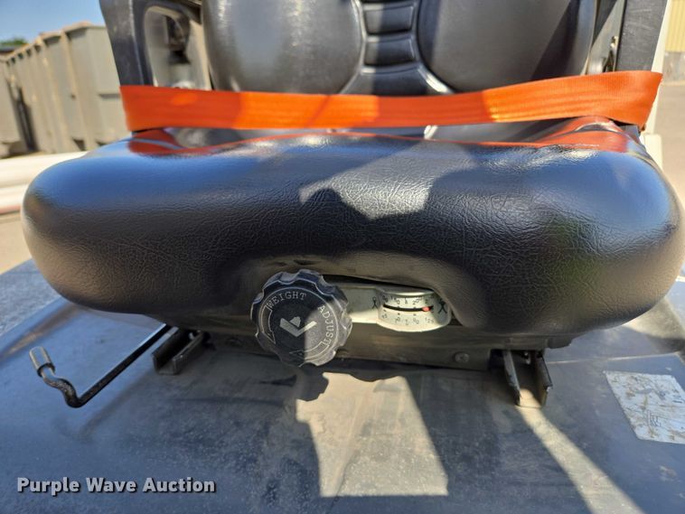 image for item EC1069 2017 UniCarriers CFS40 forklift