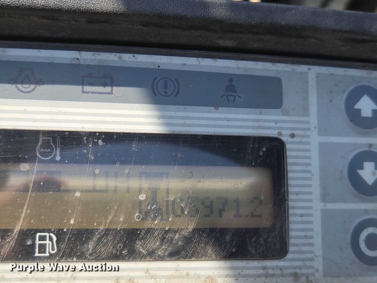 image for item EC1069 2017 UniCarriers CFS40 forklift