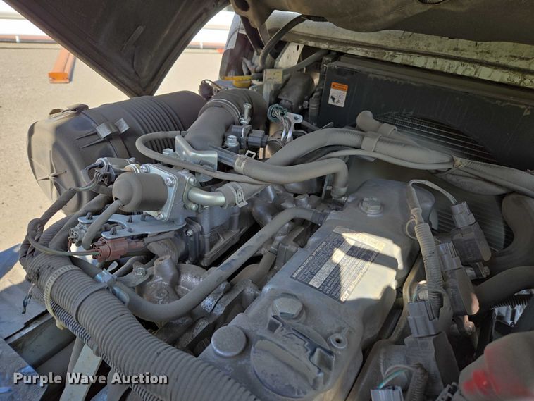 image for item EC1069 2017 UniCarriers CFS40 forklift