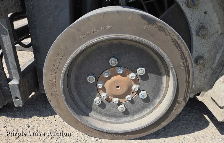 image for item EC1069 2017 UniCarriers CFS40 forklift