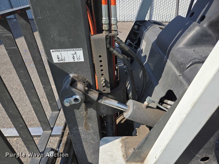 image for item EC1070 2014 Nissan MP1F2A25LV forklift