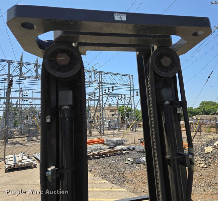 image for item EC1071 2015 Nissan AF35 forklift