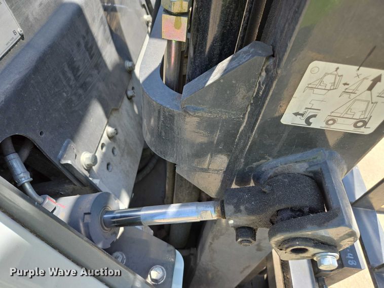 image for item EC1071 2015 Nissan AF35 forklift