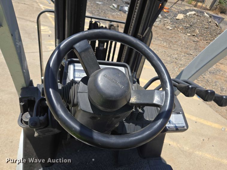 image for item EC1071 2015 Nissan AF35 forklift