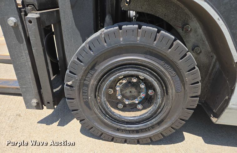 image for item EC1071 2015 Nissan AF35 forklift