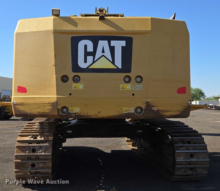 image for item EC1073 2017 Caterpillar 374F L excavator