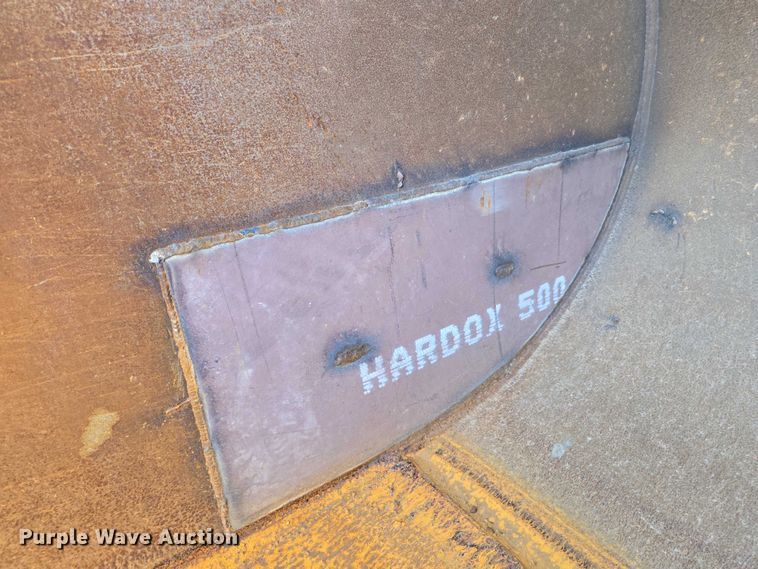 image for item EC1073 2017 Caterpillar 374F L excavator