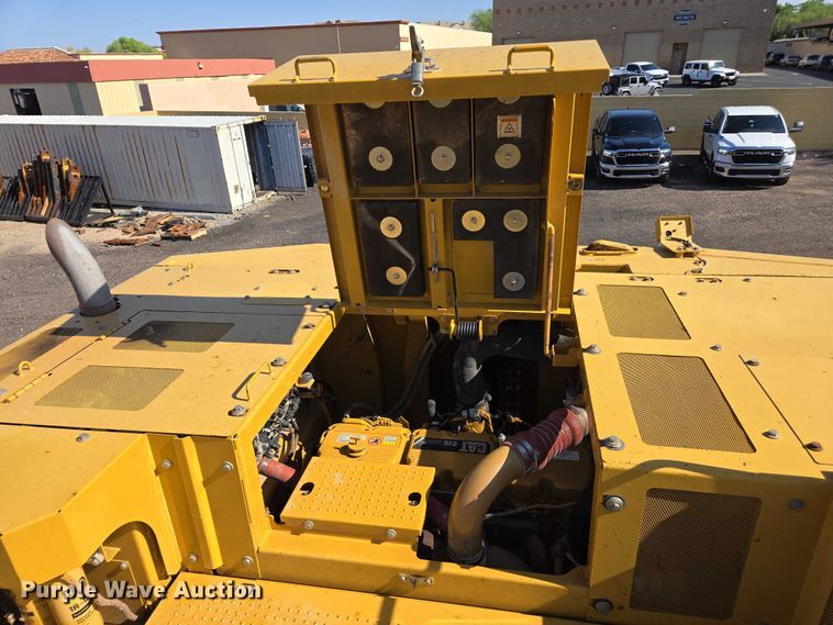 image for item EC1073 2017 Caterpillar 374F L excavator