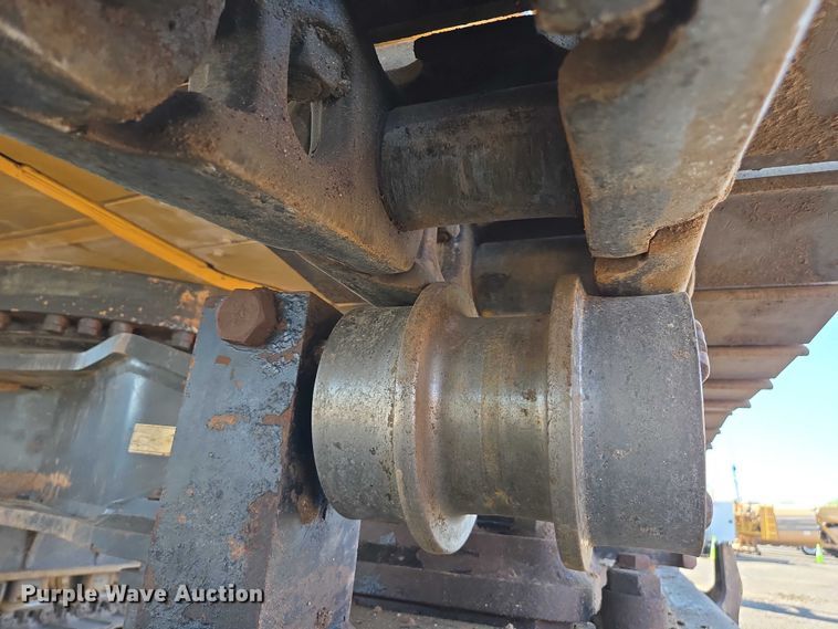 image for item EC1073 2017 Caterpillar 374F L excavator