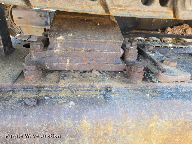 image for item EC1073 2017 Caterpillar 374F L excavator