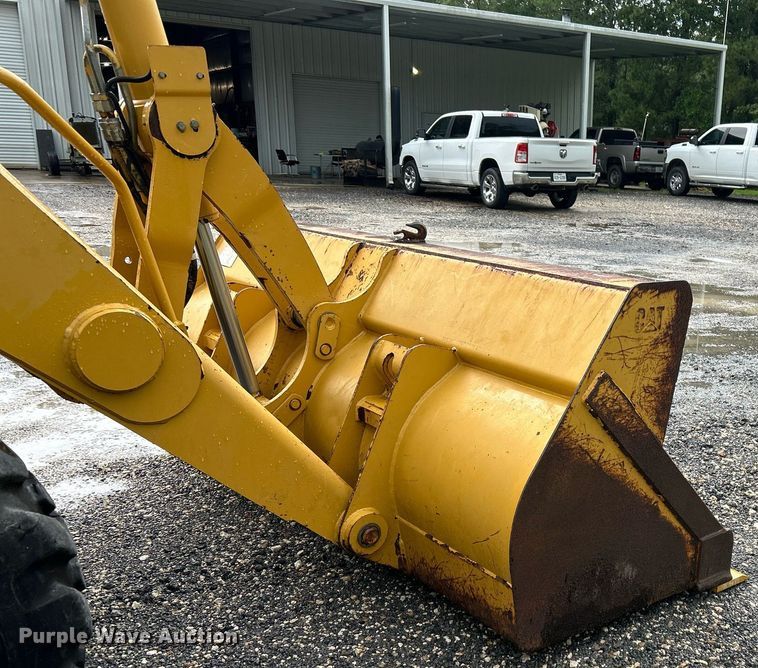image for item EC1401 2005 Caterpillar 420D backhoe