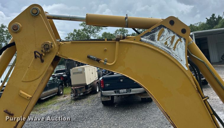 image for item EC1401 2005 Caterpillar 420D backhoe