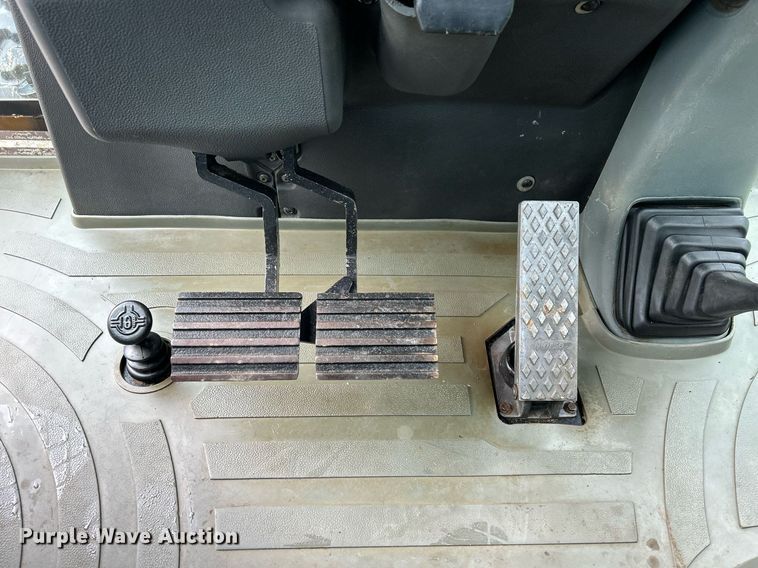 image for item EC1401 2005 Caterpillar 420D backhoe