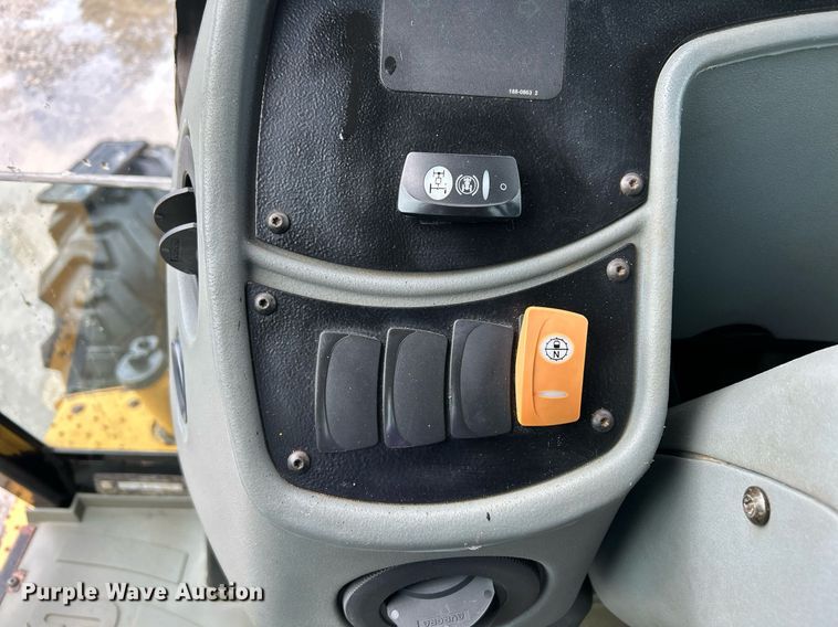 image for item EC1401 2005 Caterpillar 420D backhoe