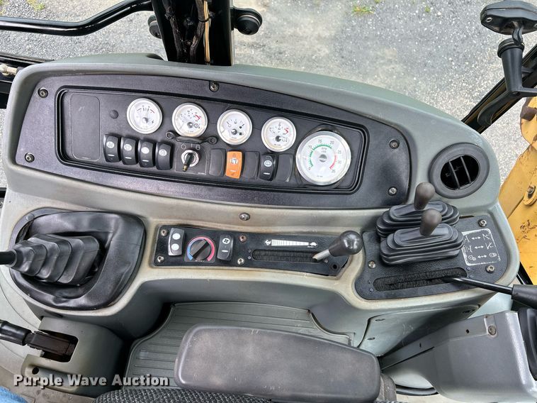 image for item EC1401 2005 Caterpillar 420D backhoe