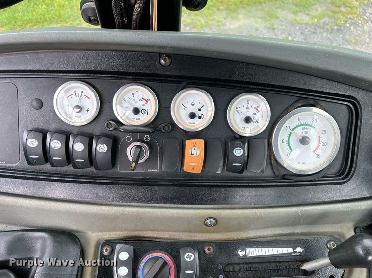 image for item EC1401 2005 Caterpillar 420D backhoe