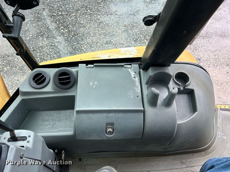 image for item EC1401 2005 Caterpillar 420D backhoe