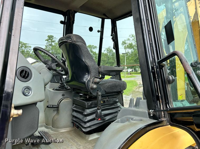 image for item EC1401 2005 Caterpillar 420D backhoe