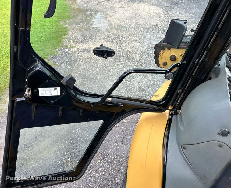 image for item EC1401 2005 Caterpillar 420D backhoe