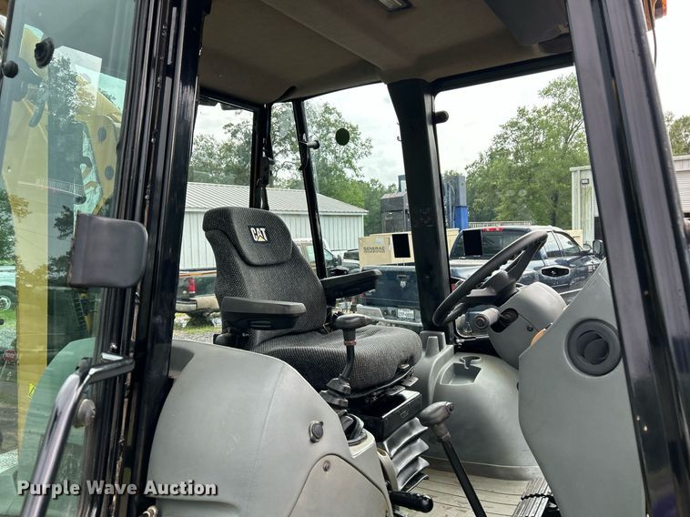 image for item EC1401 2005 Caterpillar 420D backhoe