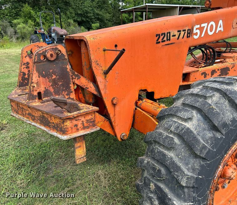 image for item EC1403 1983 John Deere 570A motor grader