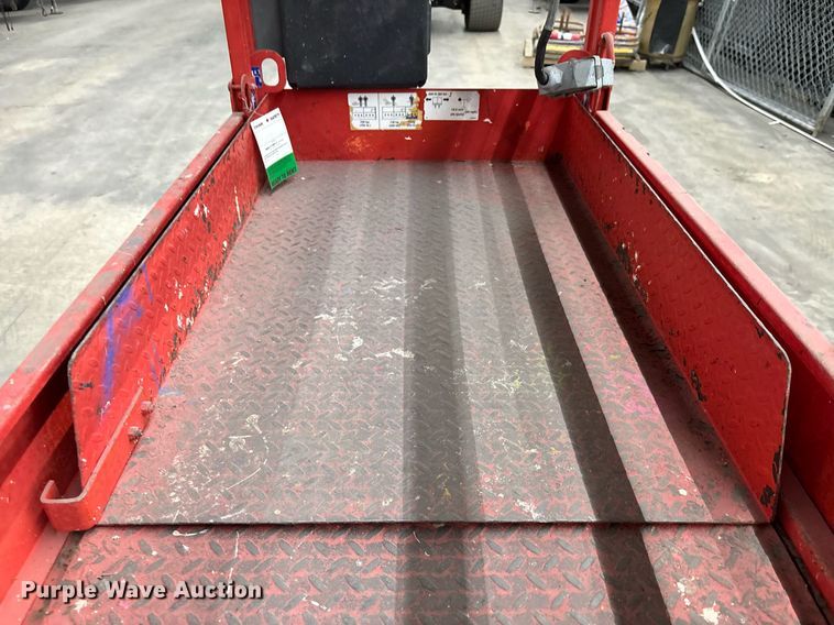 image for item EC3607 2014 Skyjack 3219 scissor lift