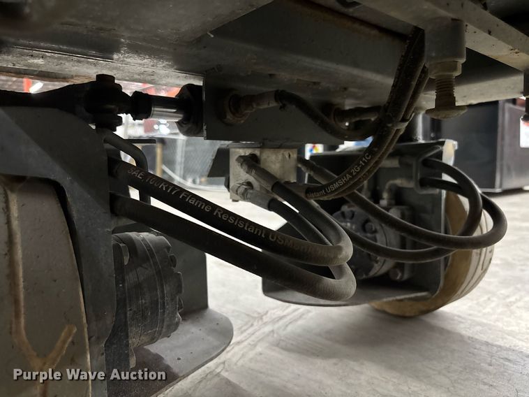 image for item EC3607 2014 Skyjack 3219 scissor lift