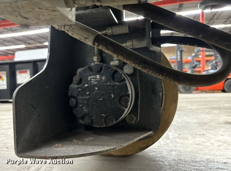 image for item EC3607 2014 Skyjack 3219 scissor lift