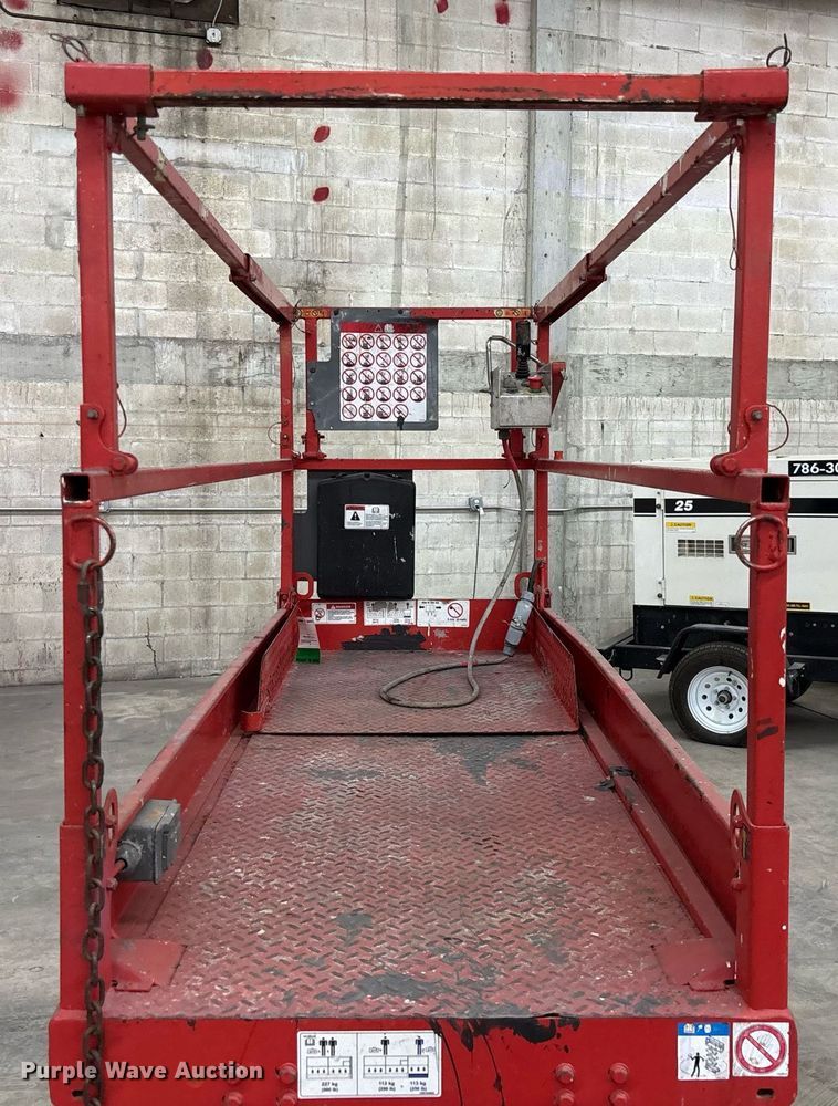 image for item EC3608 2015 Skyjack 3226 scissor lift