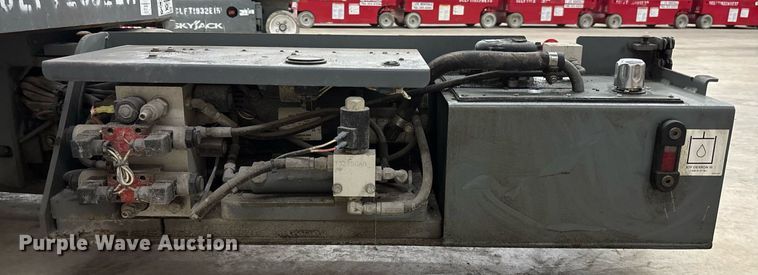 image for item EC3608 2015 Skyjack 3226 scissor lift