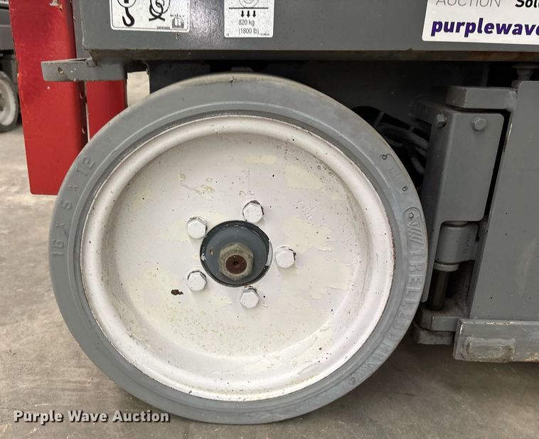 image for item EC3608 2015 Skyjack 3226 scissor lift