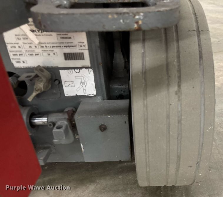 image for item EC3608 2015 Skyjack 3226 scissor lift