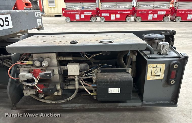 image for item EC3609 2014 Skyjack 3219 scissor lift