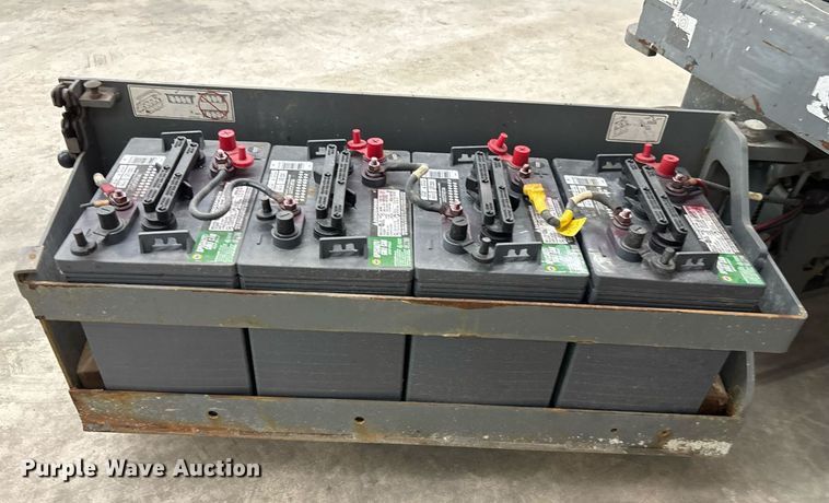 image for item EC3609 2014 Skyjack 3219 scissor lift