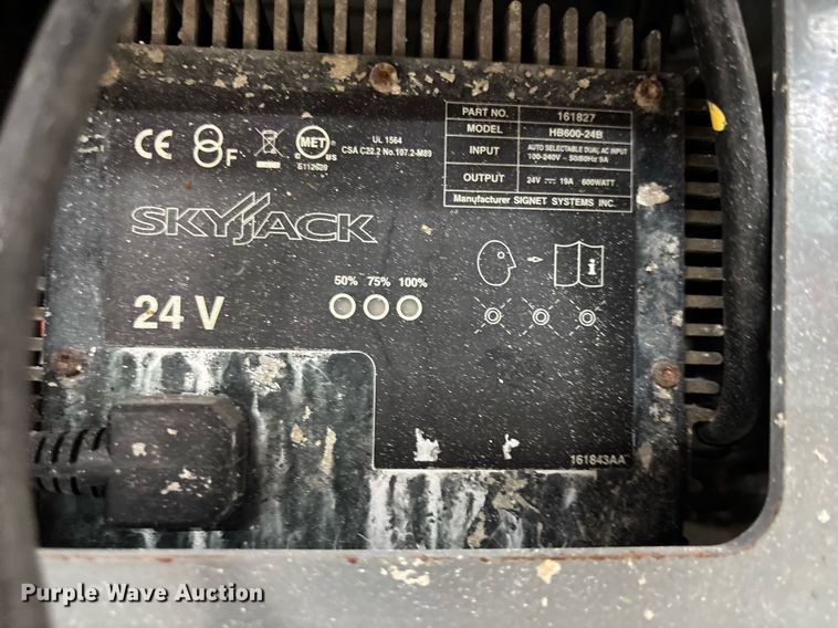 image for item EC3609 2014 Skyjack 3219 scissor lift