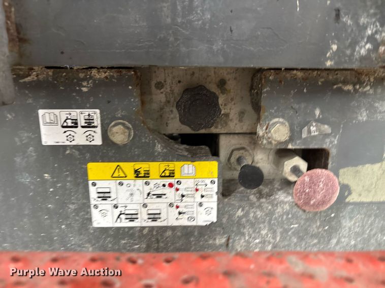 image for item EC3610 2016 Skyjack 4632 scissor lift