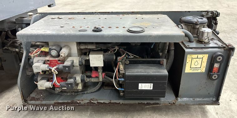 image for item EC3611 2014 Skyjack 3219 scissor lift